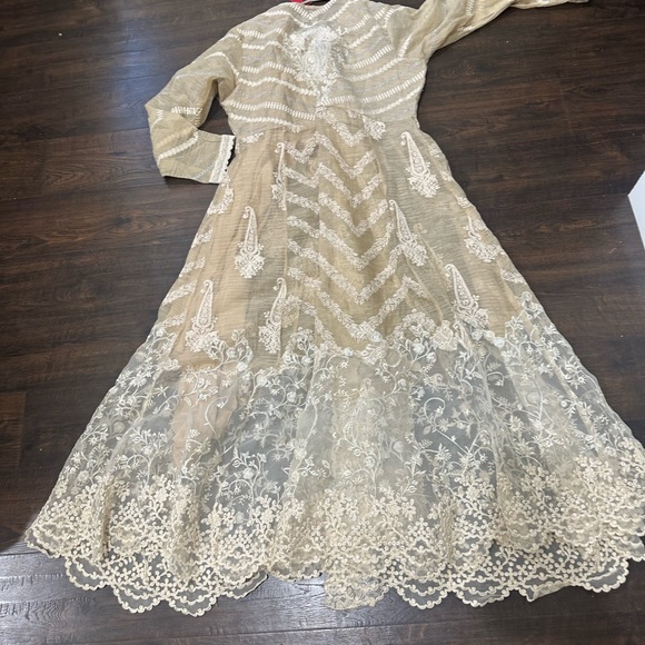 Pakistani dresses Sana safinaz - Picture 8 of 14